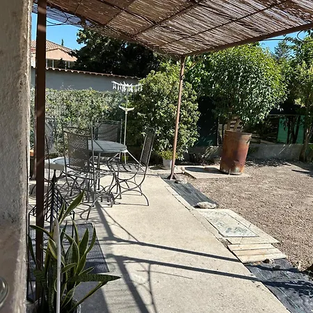 Aix Theolina Holiday home